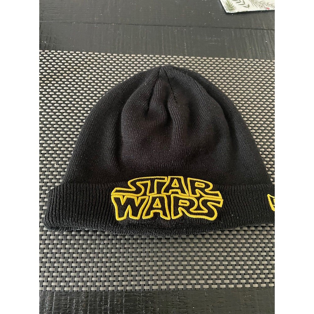 Adult Star Wars New Era Black Knit Beanie *One Size Fits Most*
